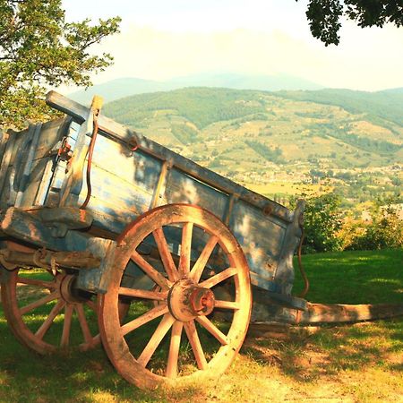 Agriturismo Le Vigne Foligno Eksteriør bilde