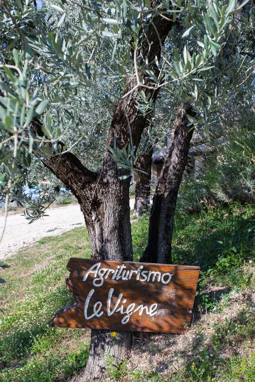 Agriturismo Le Vigne Foligno Eksteriør bilde