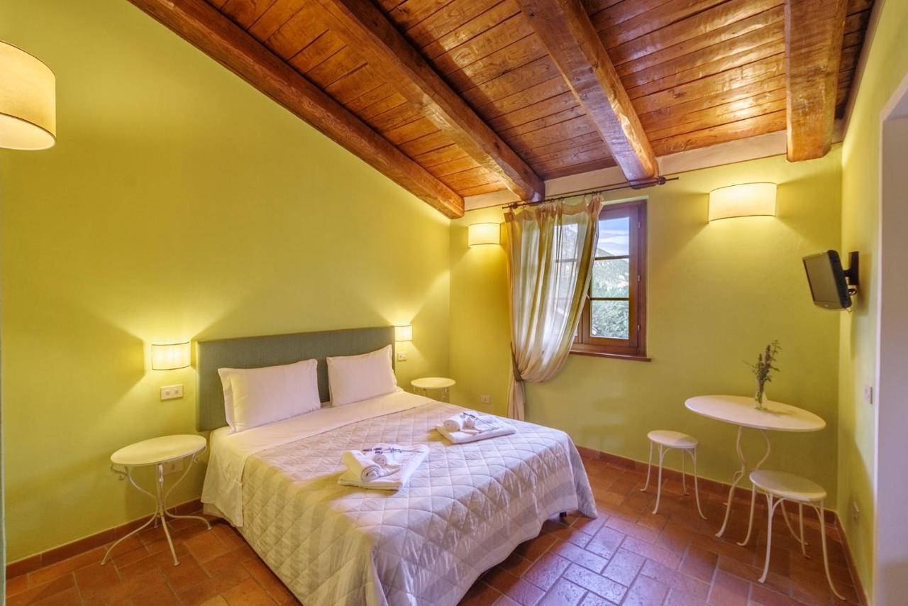 Agriturismo Le Vigne Foligno Eksteriør bilde
