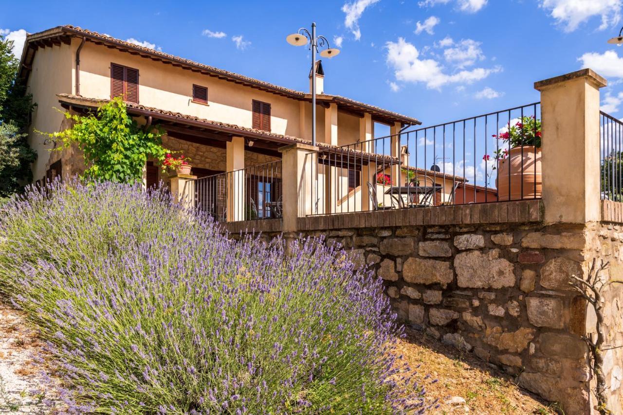 Agriturismo Le Vigne Foligno Eksteriør bilde
