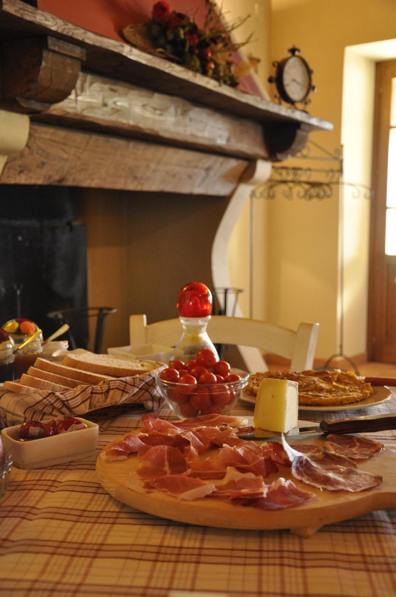 Agriturismo Le Vigne Foligno Eksteriør bilde