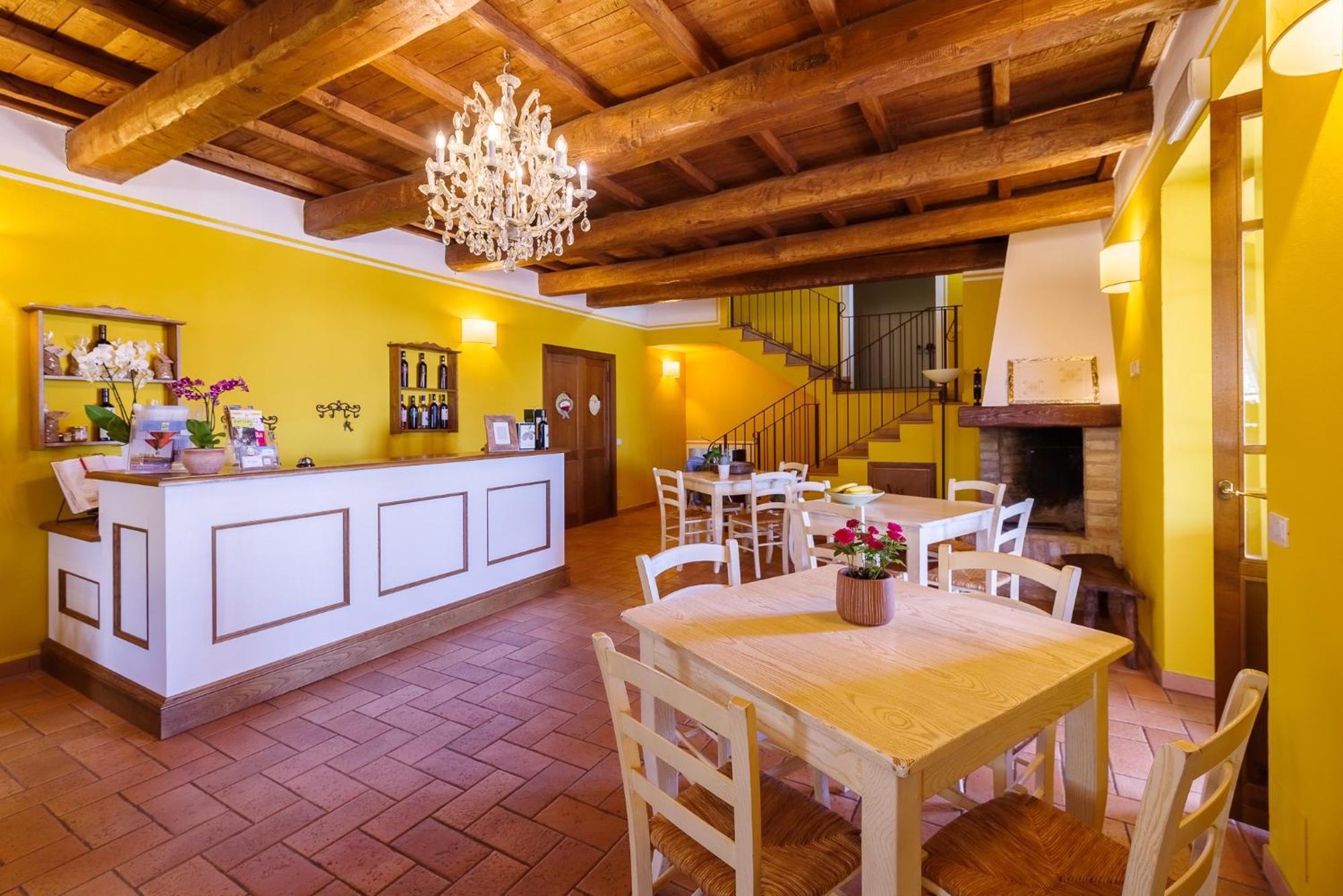 Agriturismo Le Vigne Foligno Eksteriør bilde